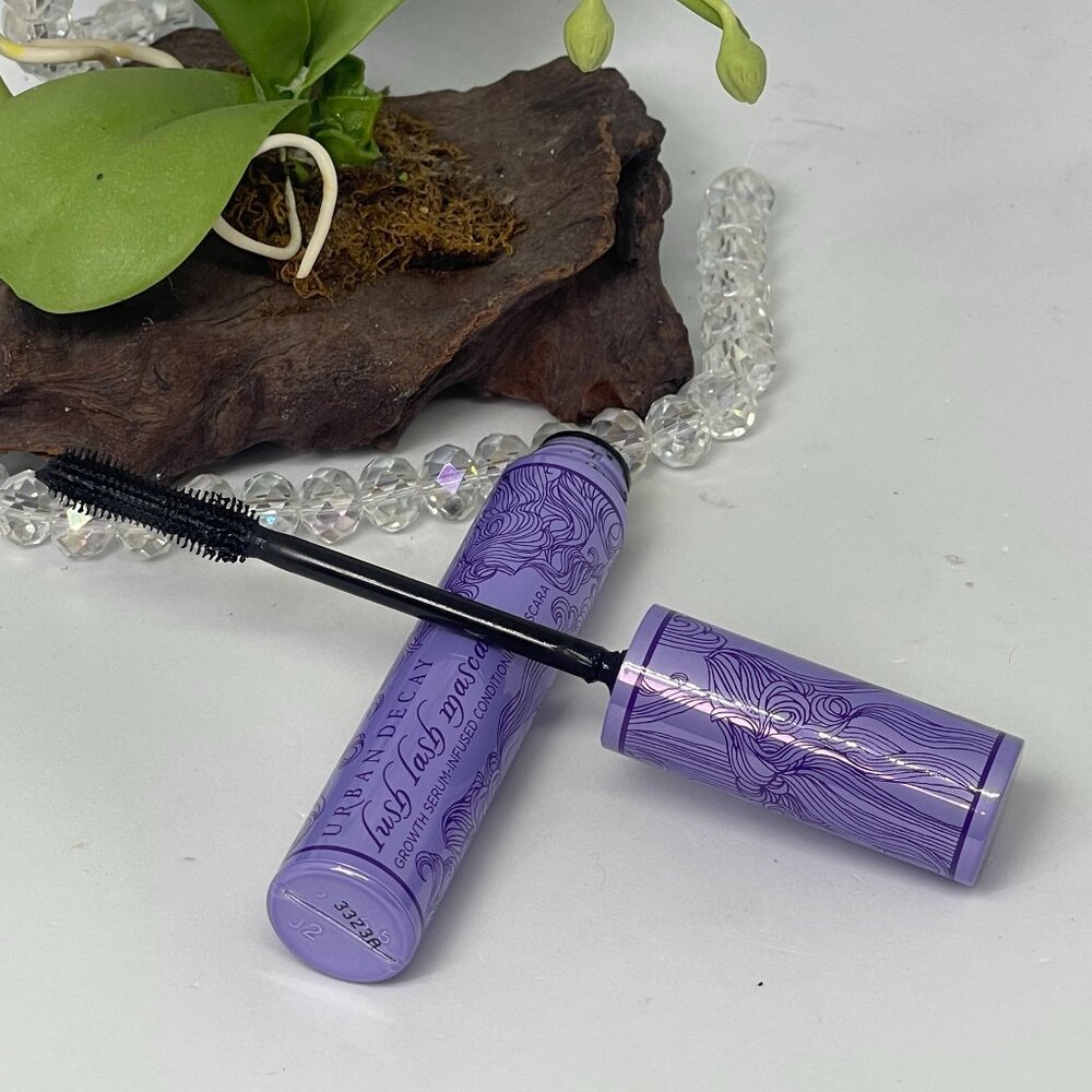 Urban Decay Lush Lash Growth Serum Infused Conditioning Mascara - Black - New